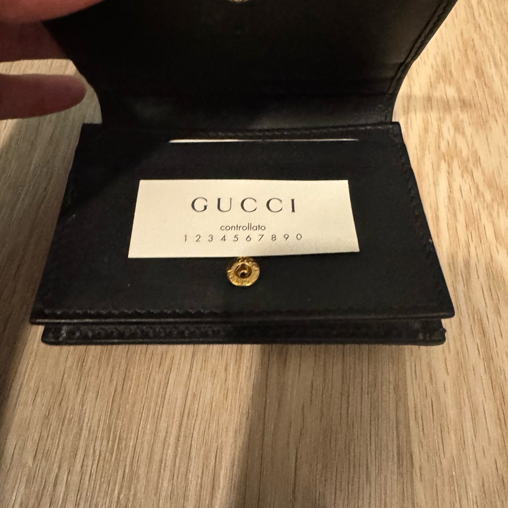 Gucci GG Monogram Bee Wallet- SOLD - Picture 4 of 8